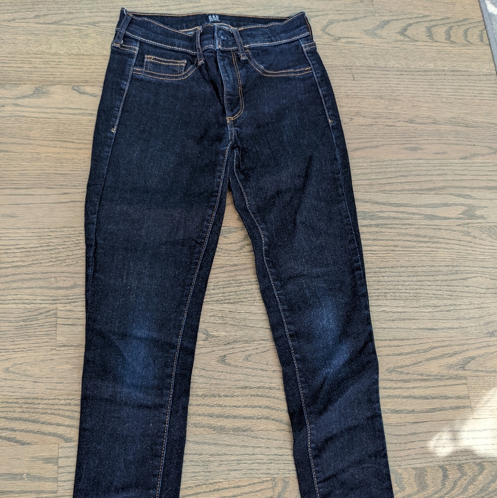 Gap favorite jegging size 25R